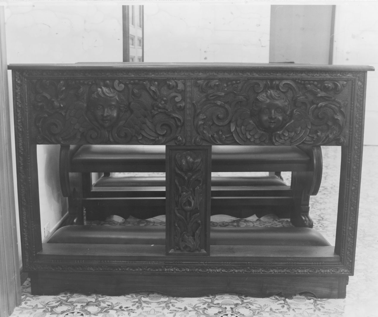 cherubini (inginocchiatoio) - bottega campana (secc. XVII/ XX)