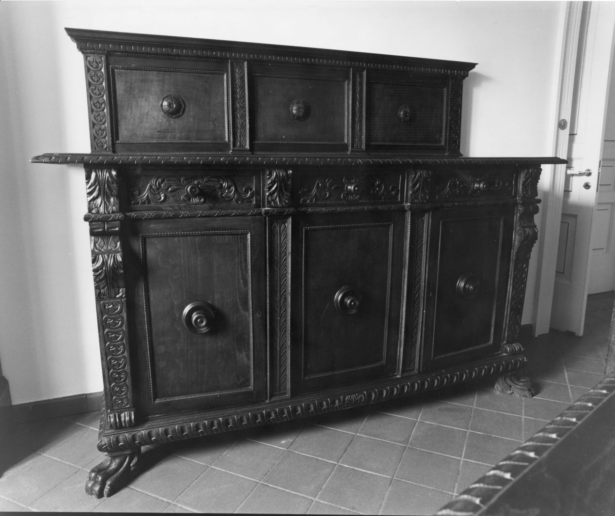 mobile - bottega Italia meridionale (inizio sec. XX)