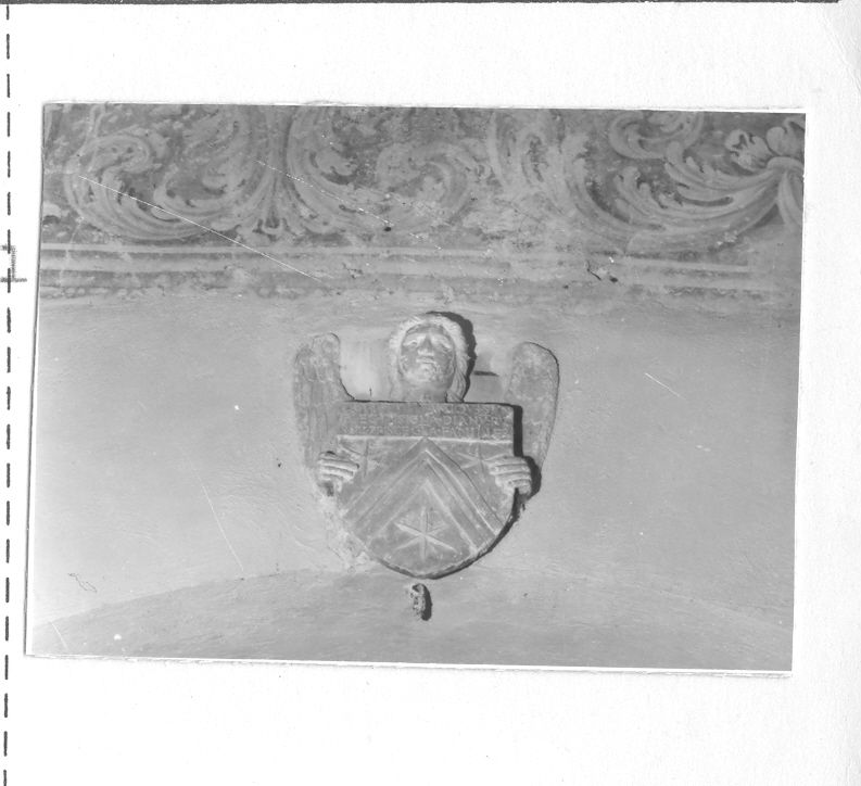 angelo reggistemma (rilievo, opera isolata) - bottega campana (prima metà sec. XVI)