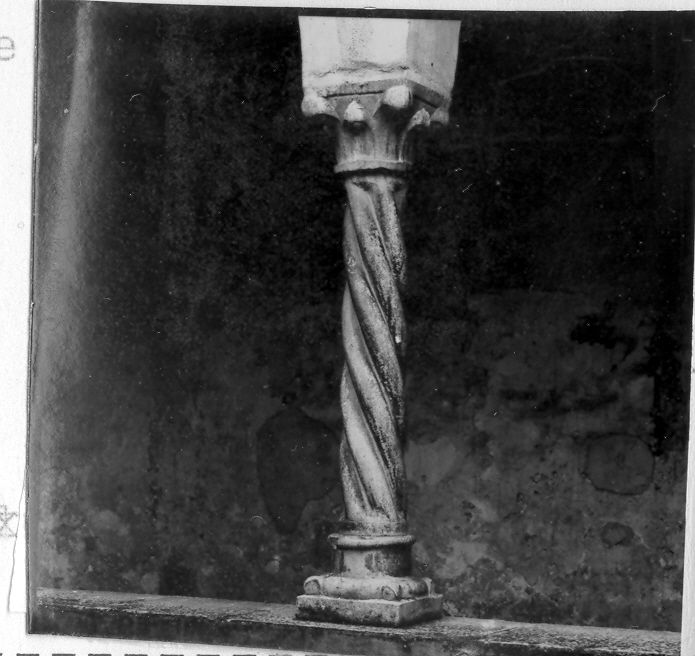 colonnina, serie - bottega campana (sec. XV)