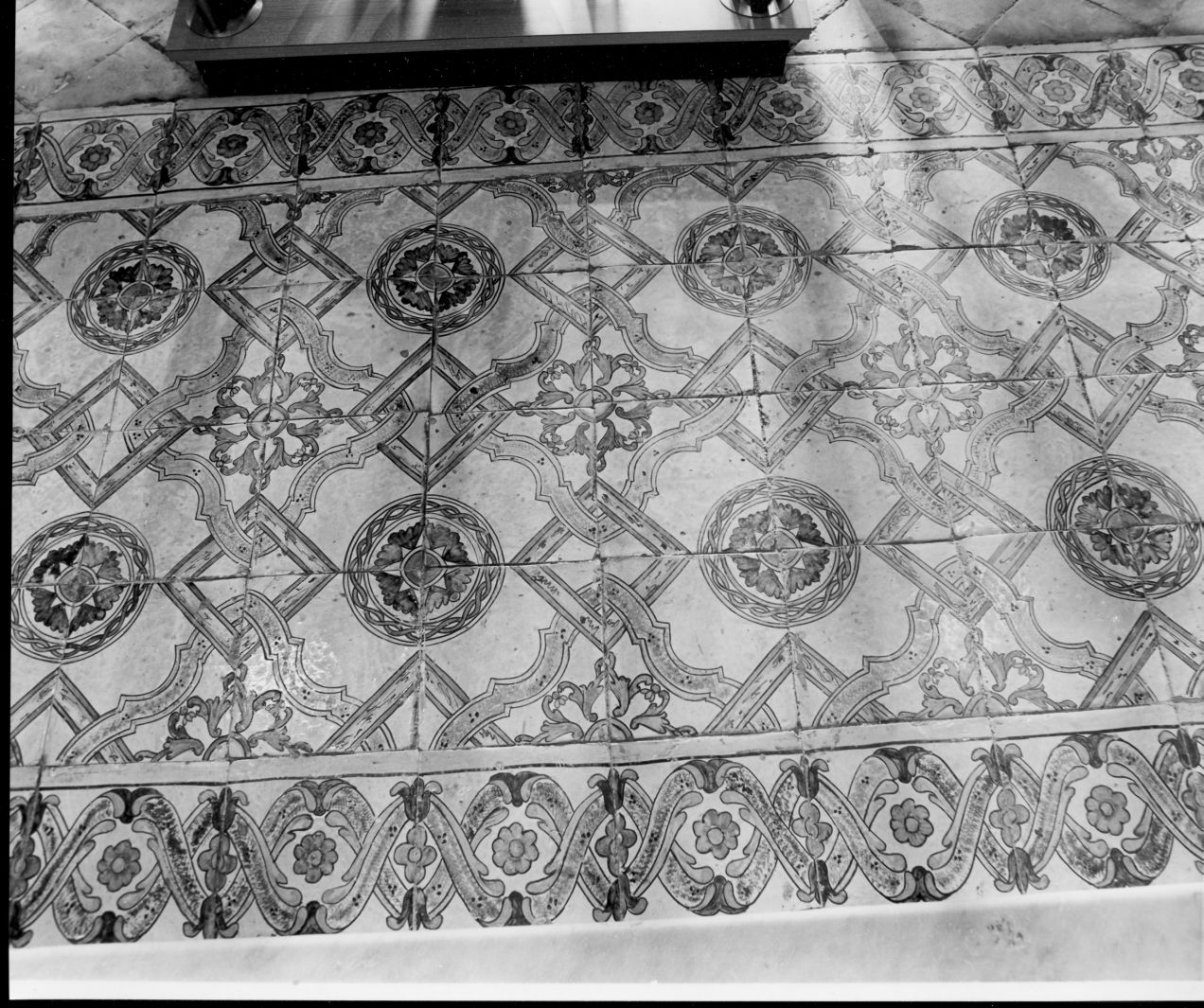 pavimento - ambito vietrese (sec. XIX)