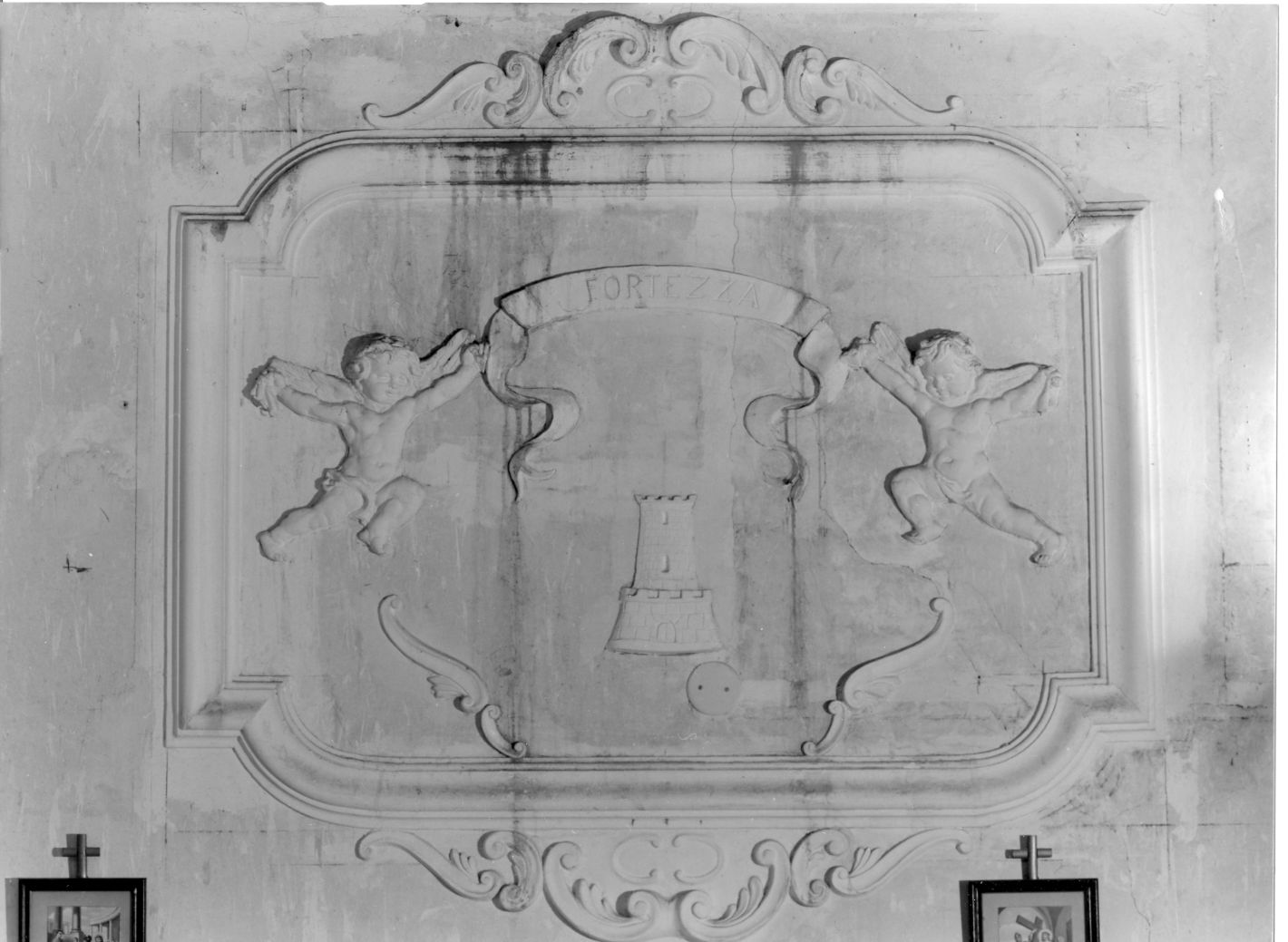 allegoria della Fortezza (decorazione plastica, elemento d'insieme) - bottega campana (sec. XIX)