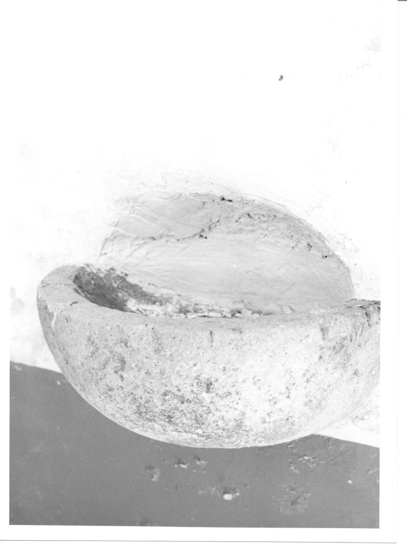 acquasantiera da parete - bottega campana (sec. XVIII)