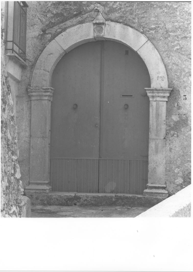 portale - bottega campana (seconda metà sec. XVIII)