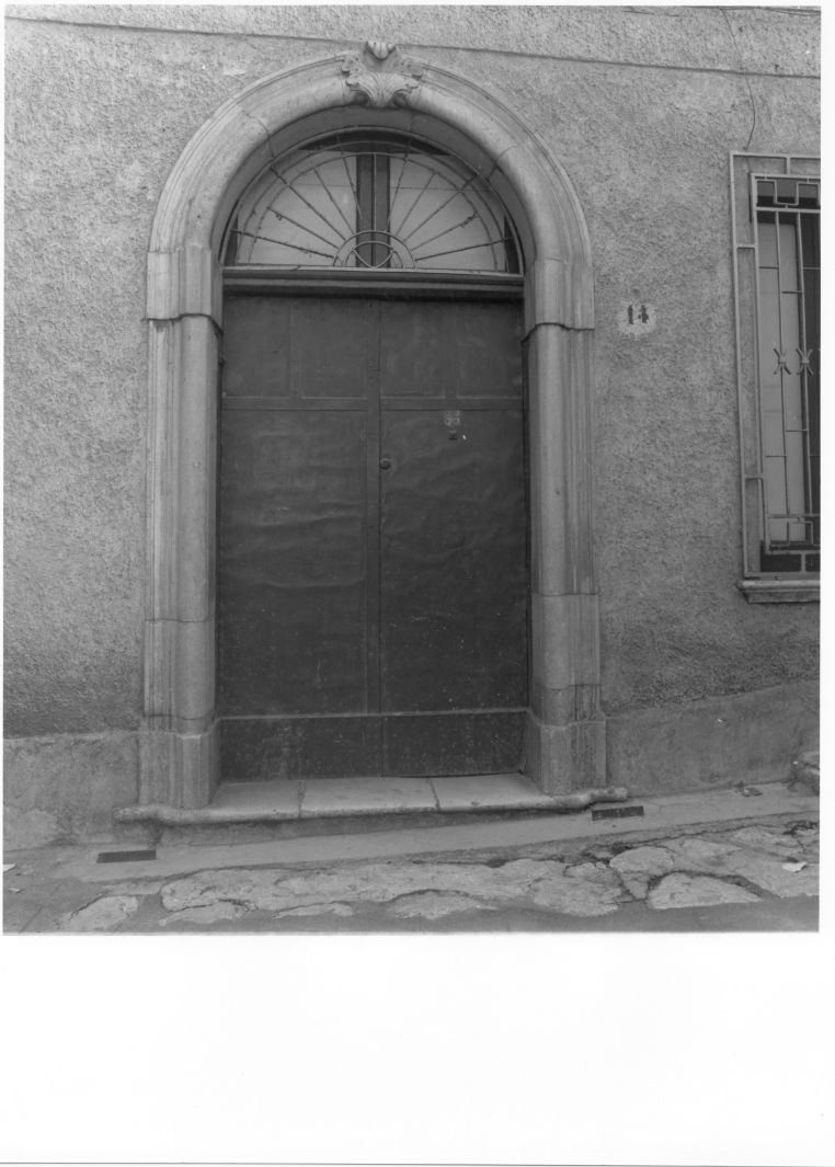 portale - bottega campana (prima metà sec. XIX)