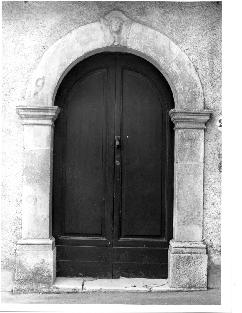 portale - bottega campana (sec. XVIII)