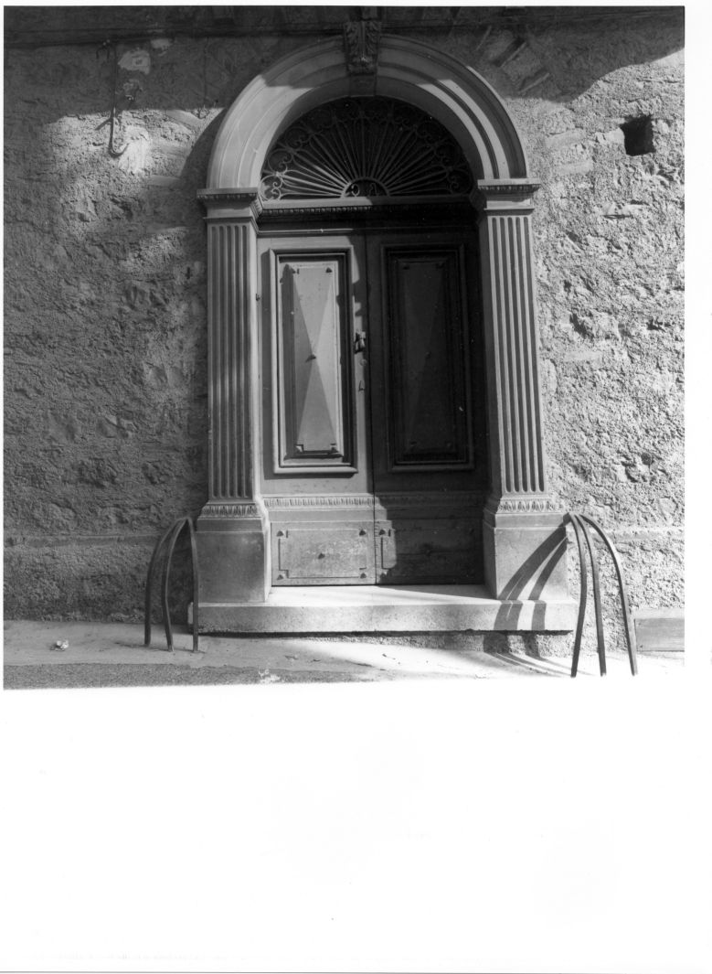 portale - bottega campana (prima metà sec. XX)