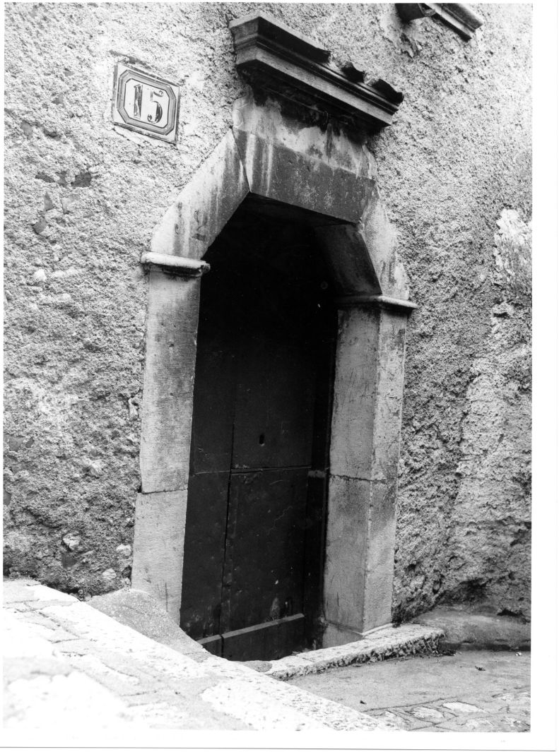 portale - bottega campana (sec. XVIII)