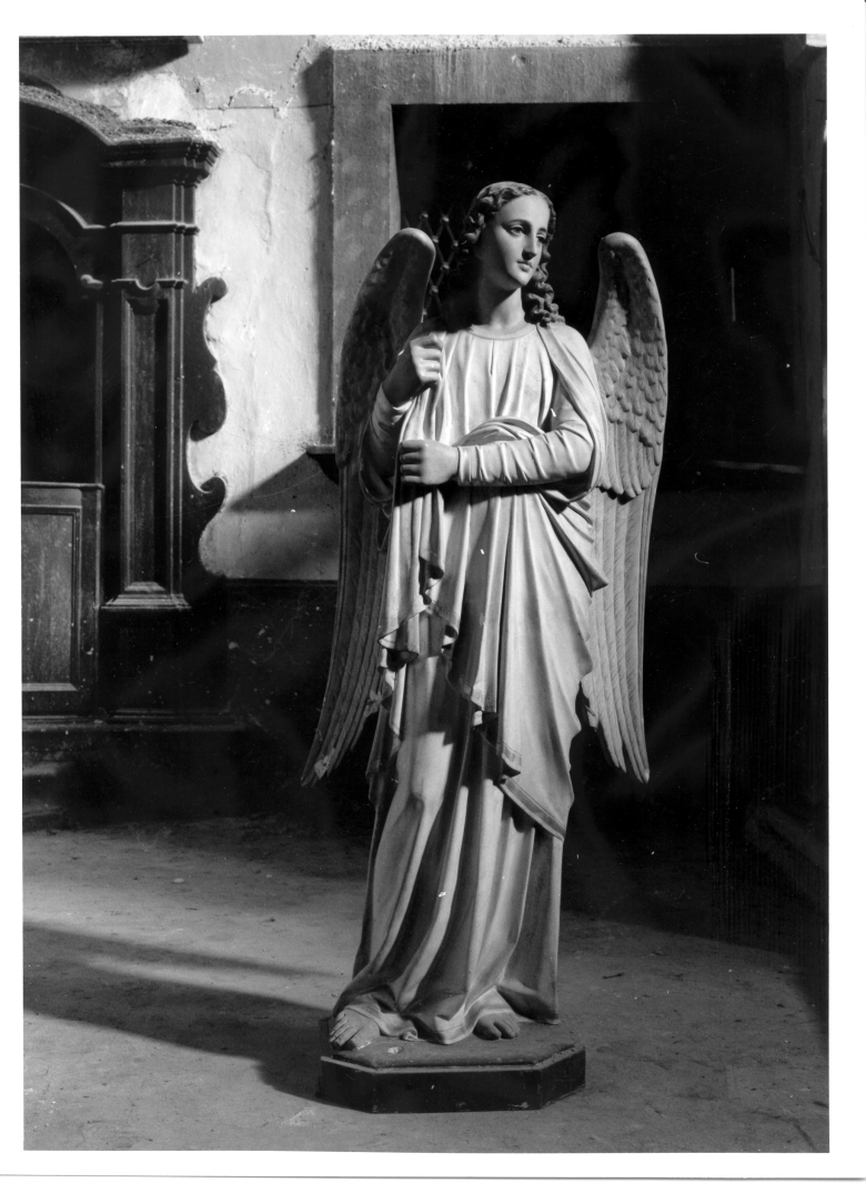 angelo reggicandelabro (statua) - bottega napoletana (inizio sec. XX)