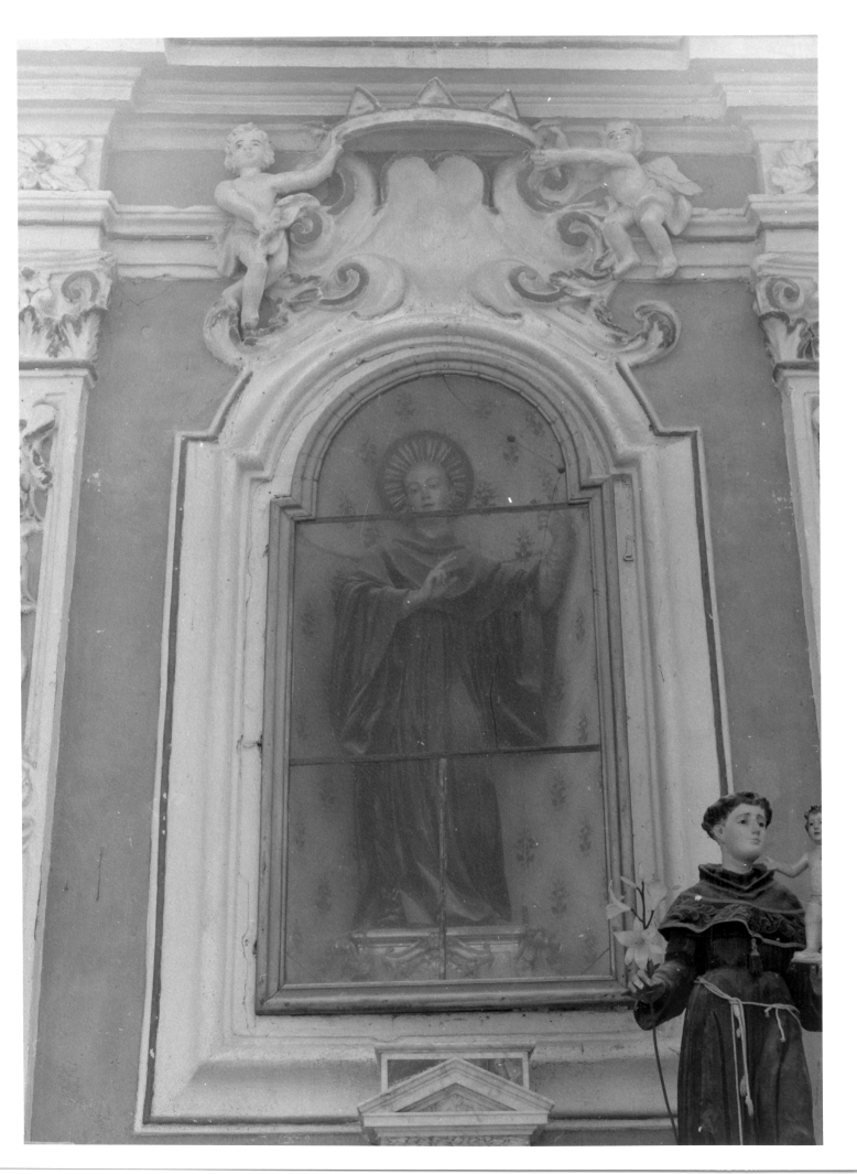 cornice architettonica con motivi decorativi e figure (decorazione plastica) - bottega campana (sec. XVIII)