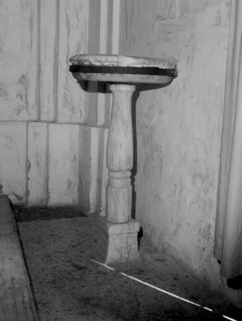 acquasantiera - a fusto - bottega campana (fine sec. XVIII)