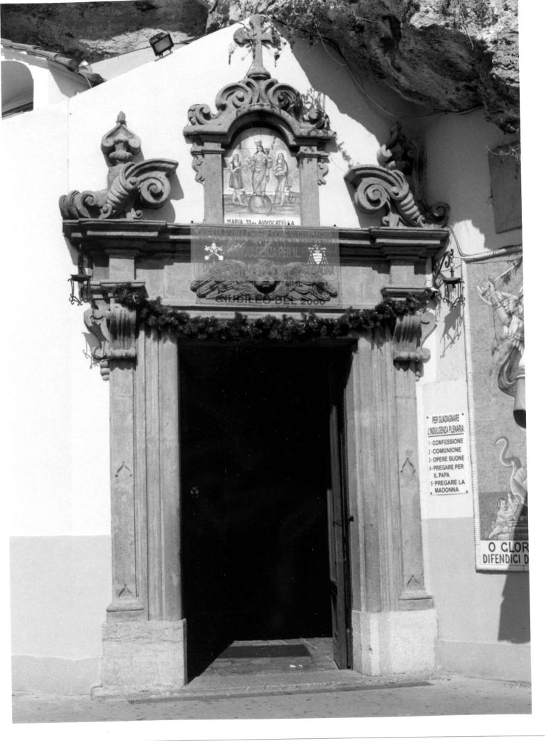 portale maggiore - bottega Italia meridionale (sec. XVII)