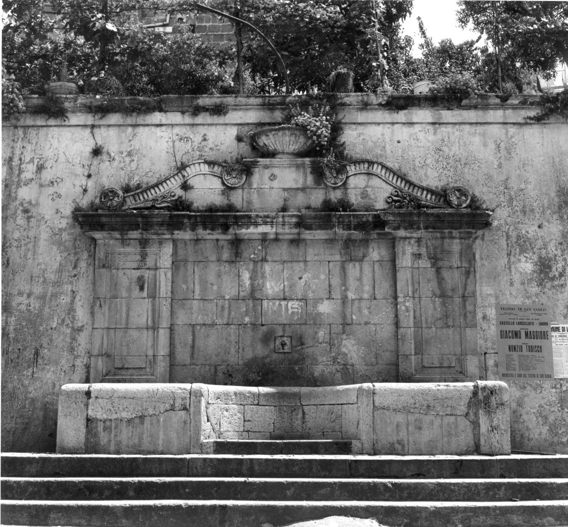 fontana monumentale - bottega campana (sec. XVI)