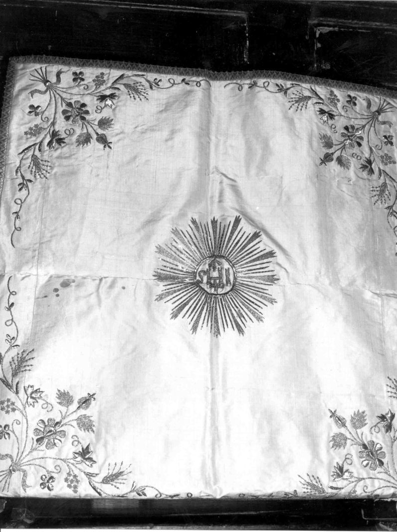 motivi decorativi floreali (velo di calice) - manifattura Italia meridionale (fine sec. XVIII)