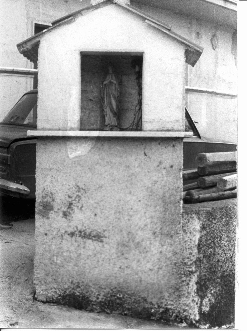 Madonna del Rosario (edicola) - bottega di S. Marco (sec. XX)