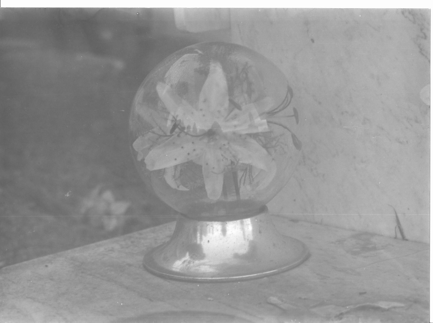 sfera di vetro - bottega campana (sec. XX)