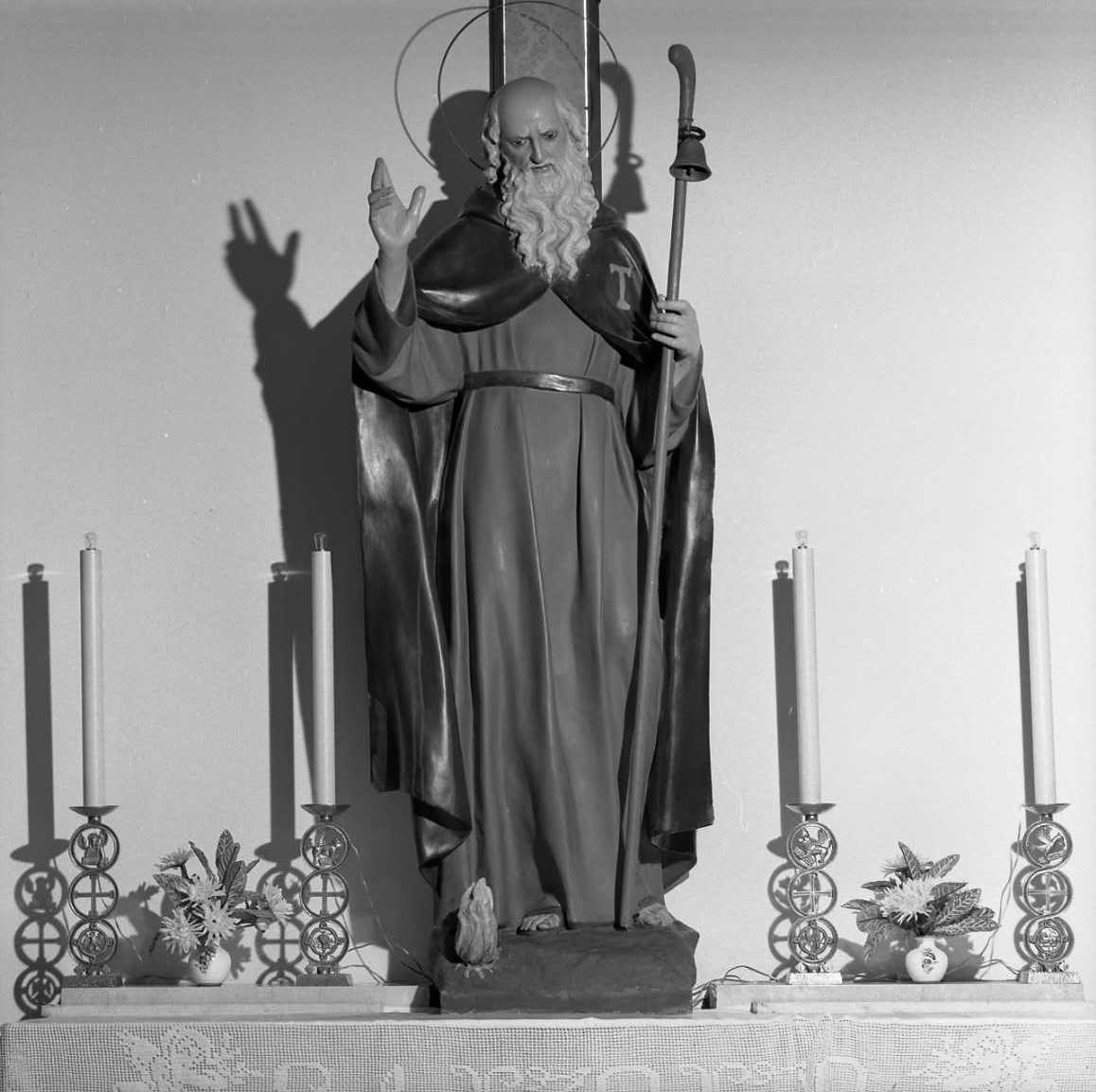 Sant'Antonio Abate (statua) di Dalmonte Gaetano (bottega) (prima metà sec. XX)