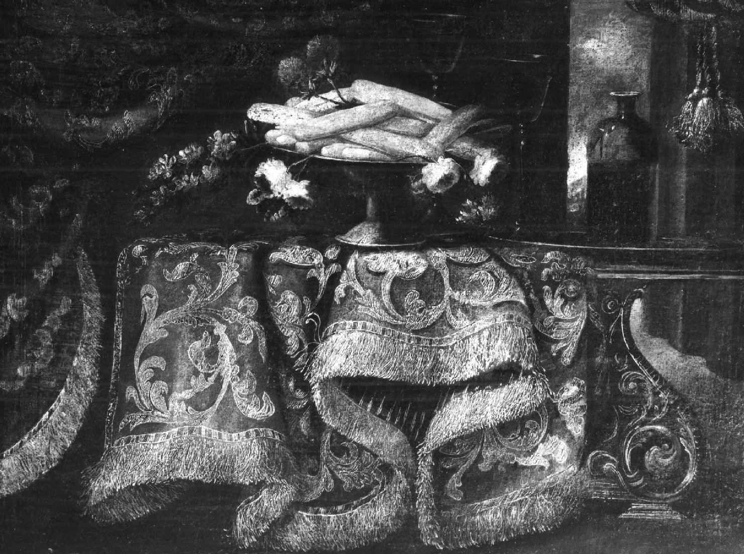 natura morta con tappeto sul tavolo ed alzata con biscotti e fiori (dipinto) di Gianlisi Antonio il Giovane (attribuito) (secc. XVII/ XVIII)
