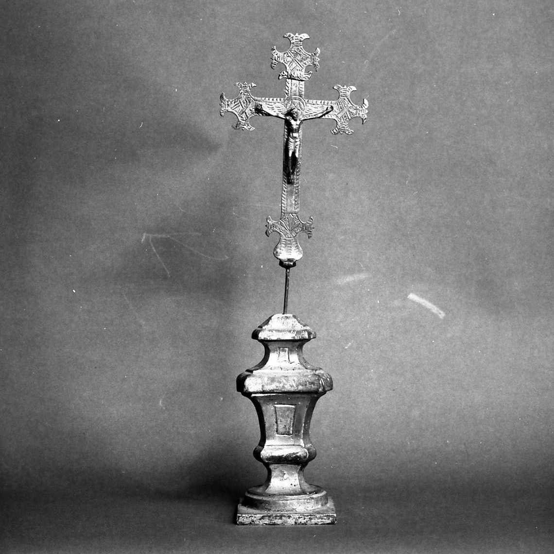 Cristo crocifisso (croce d'altare) - bottega emiliano-romagnola (prima metà sec. XIX)