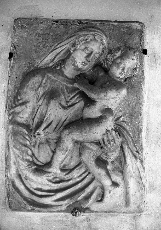 Madonna con Bambino (rilievo) - bottega emiliano-romagnola (fine/inizio secc. XVI/ XVII)