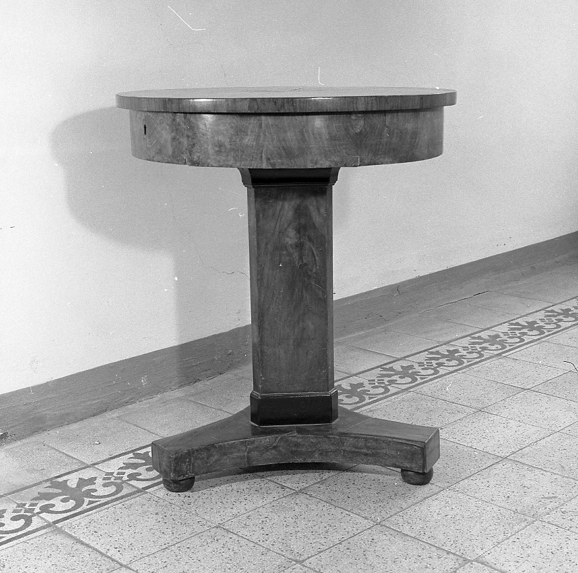 tavolino - bottega emiliano-romagnola (prima metà sec. XIX)
