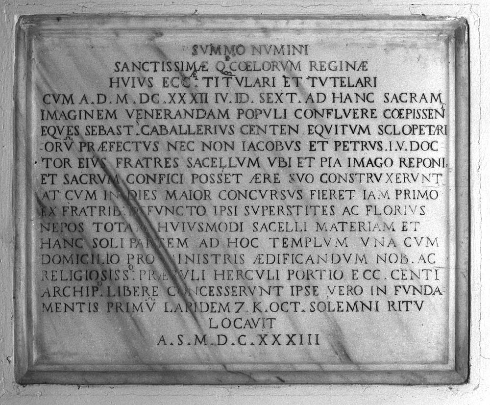 lapide commemorativa - manifattura emiliana (sec. XVII)