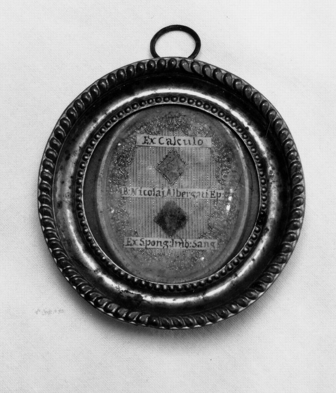 reliquiario a capsula - a medaglione, serie - manifattura bolognese (sec. XIX)
