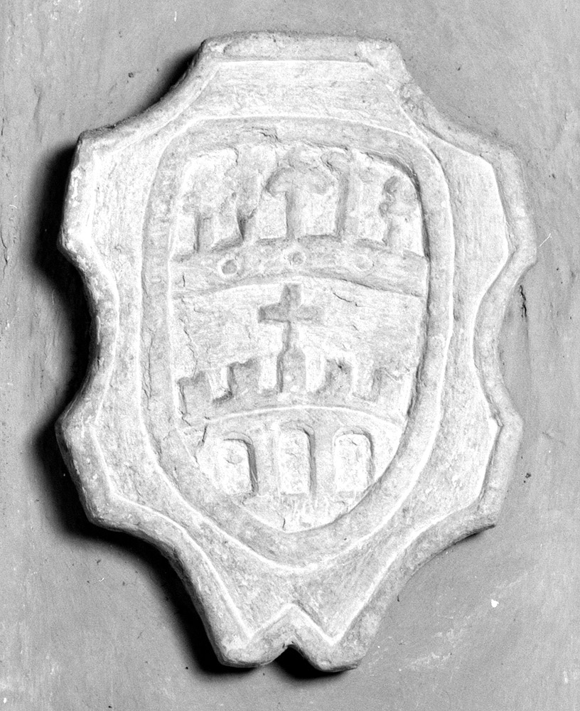 stemma (rilievo, insieme) - produzione emiliana (sec. XVII)