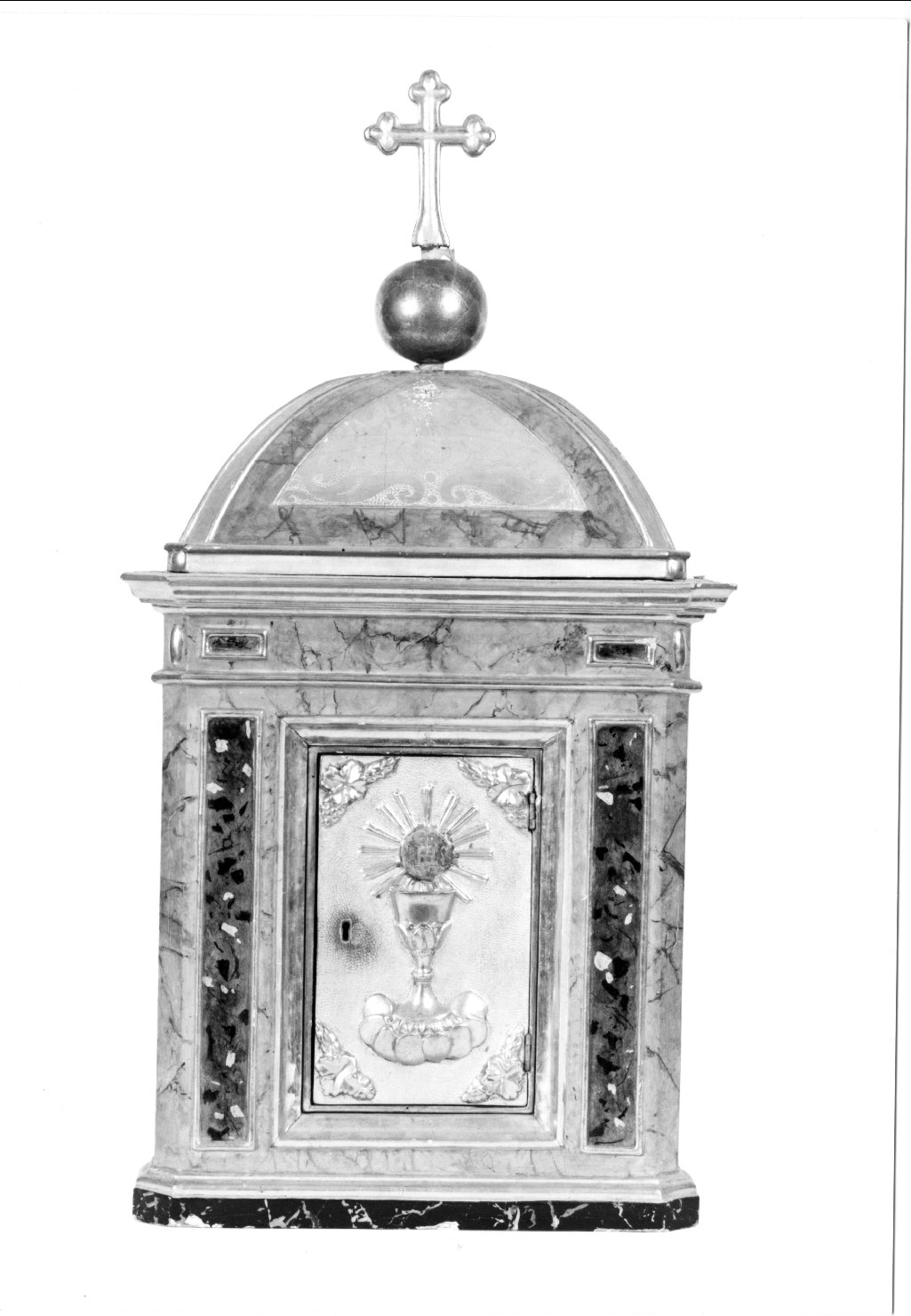 tabernacolo - a frontale architettonico - manifattura ferrarese (fine/inizio secc. XIX/ XX)