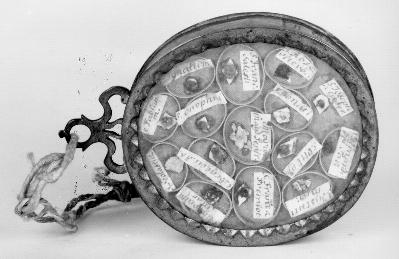 reliquiario a capsula - a medaglione - manifattura emiliana (sec. XVIII)