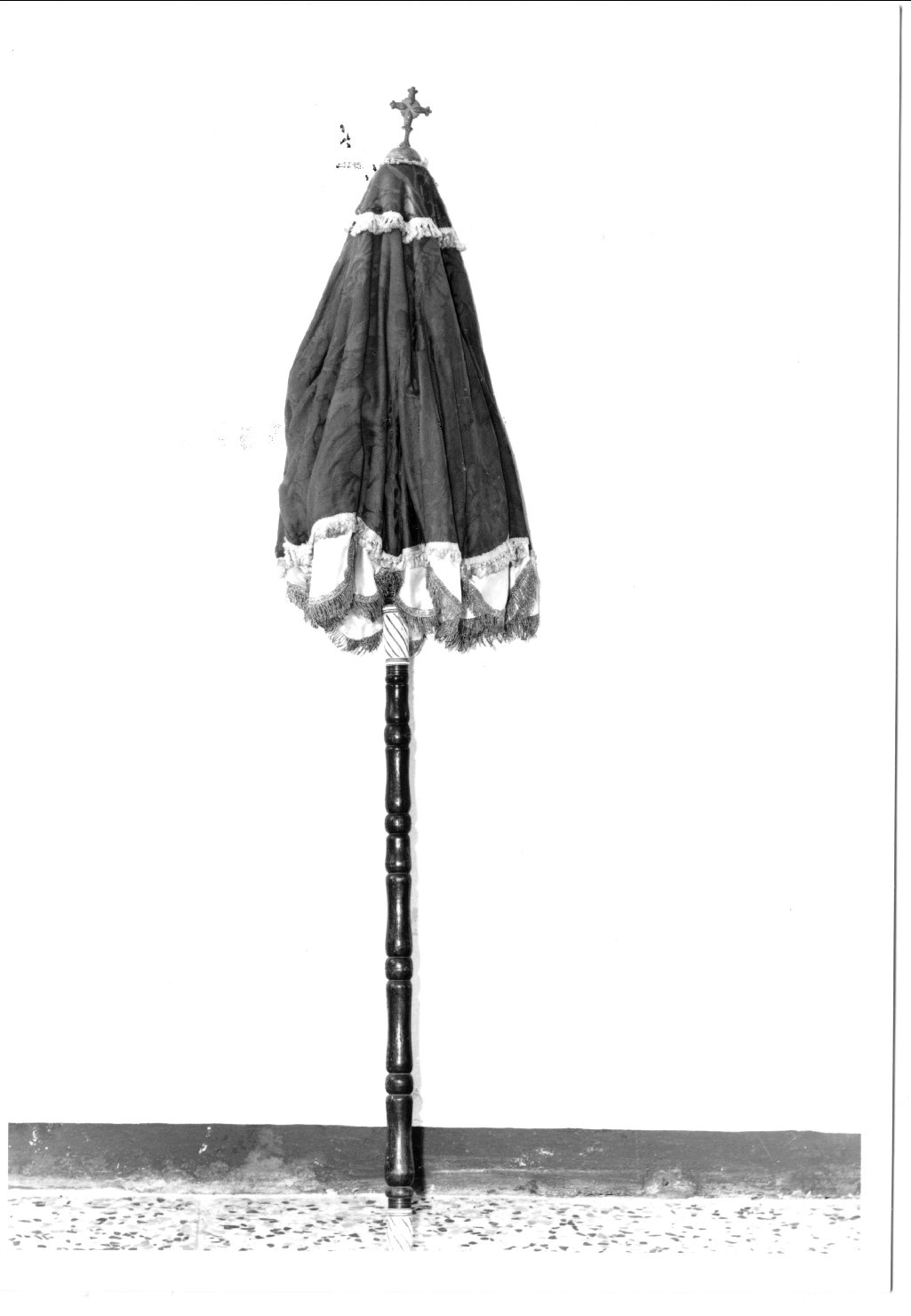 ombrellino processionale - manifattura emiliana (seconda metà sec. XIX)