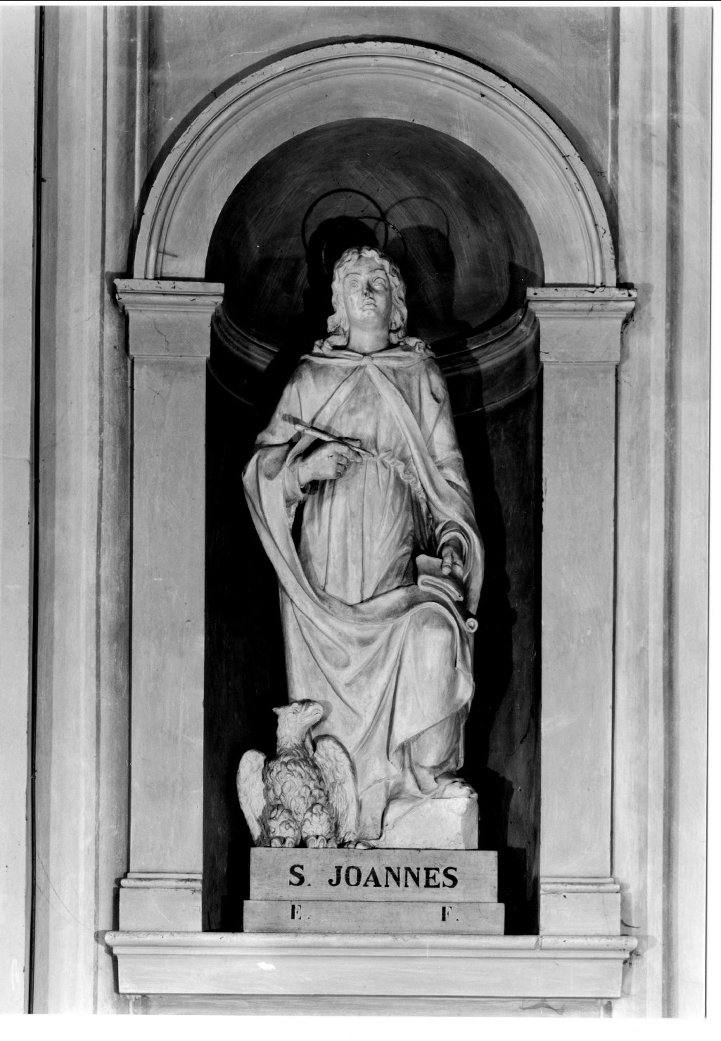 San Giovanni Evangelista (statua, elemento d'insieme) di Benini Antonio, Davia Gaetano (sec. XIX)