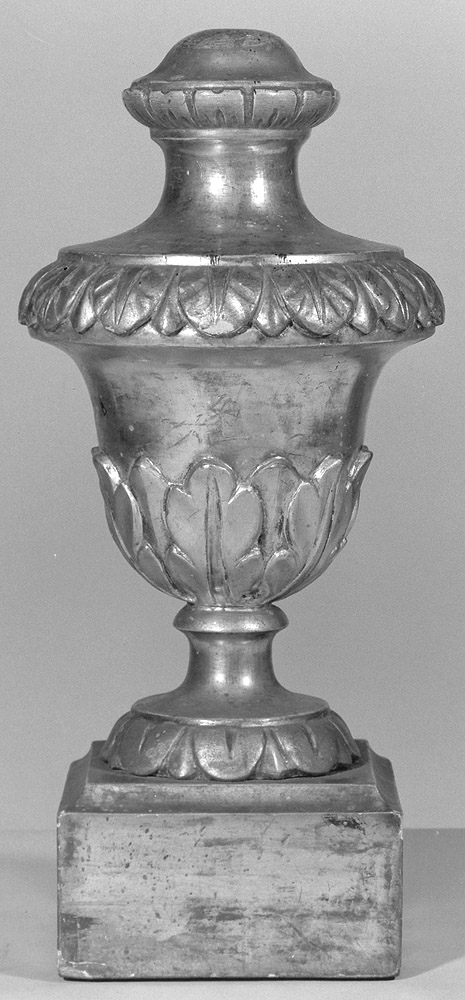 vaso d'altare, serie - manifattura emiliana (seconda metà sec. XIX)