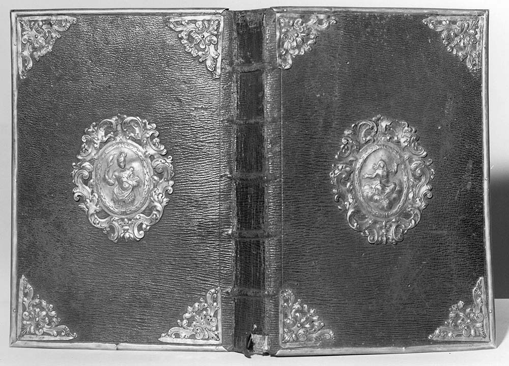 coperta di libro liturgico - manifattura emiliana (sec. XVIII)