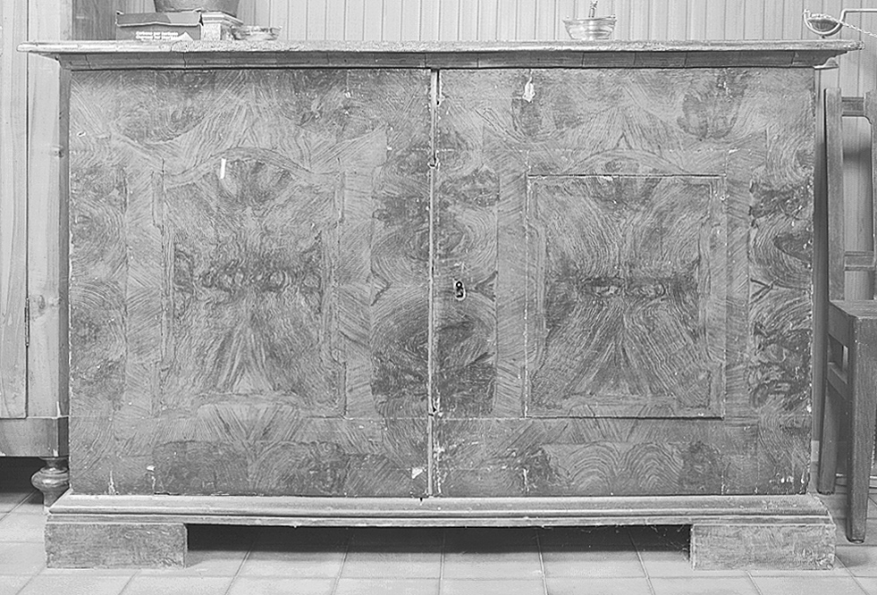 credenza - bottega emiliana (sec. XVIII)