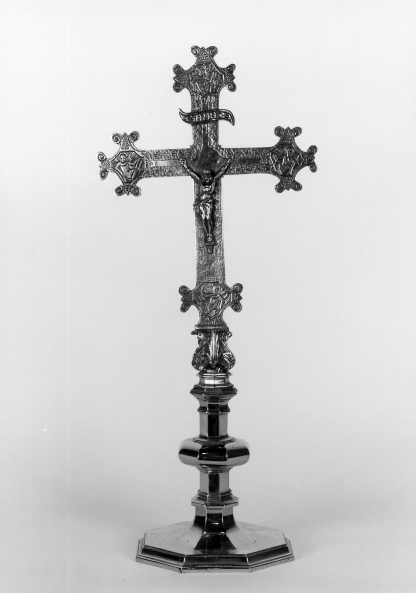 croce d'altare di Rubbiani Alfonso (scuola) (fine/inizio secc. XIX/ XX)