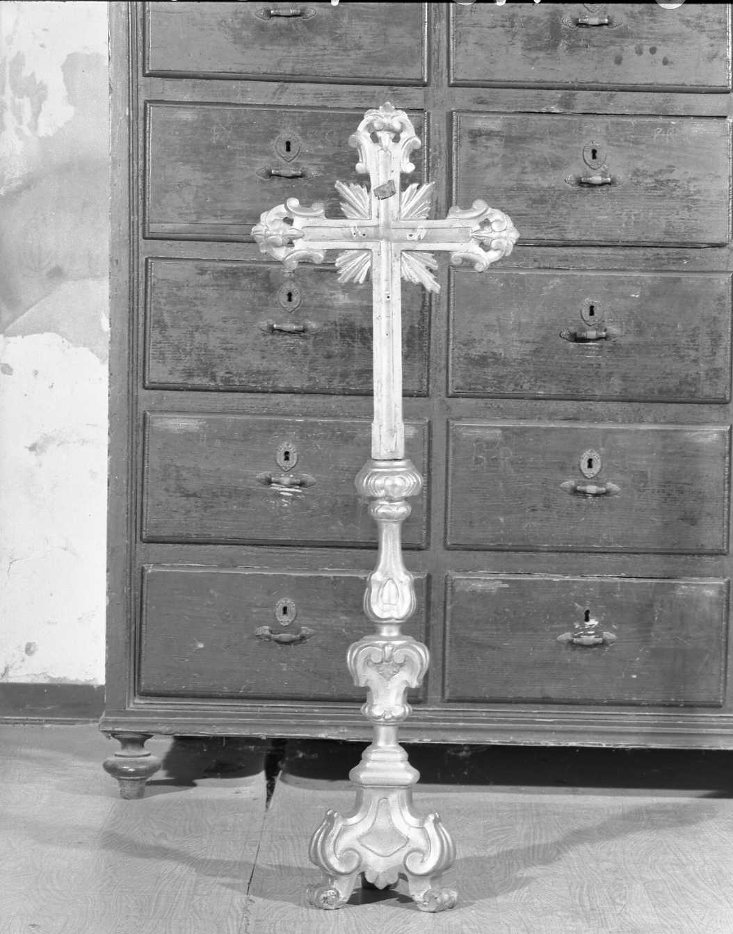 croce d'altare, elemento d'insieme - manifattura emiliana (seconda metà, inizio sec. XVIII, sec. XIX)