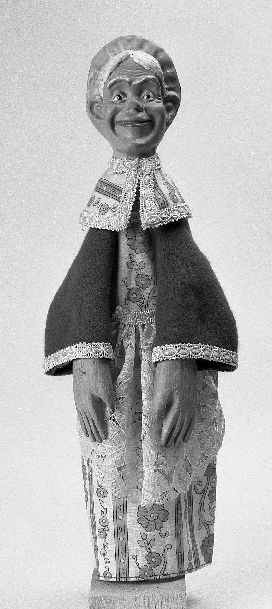 Generico, personaggio con veste in tessuto a fiori (burattino) - bottega emiliano-romagnola (secc. XIX/ XX)