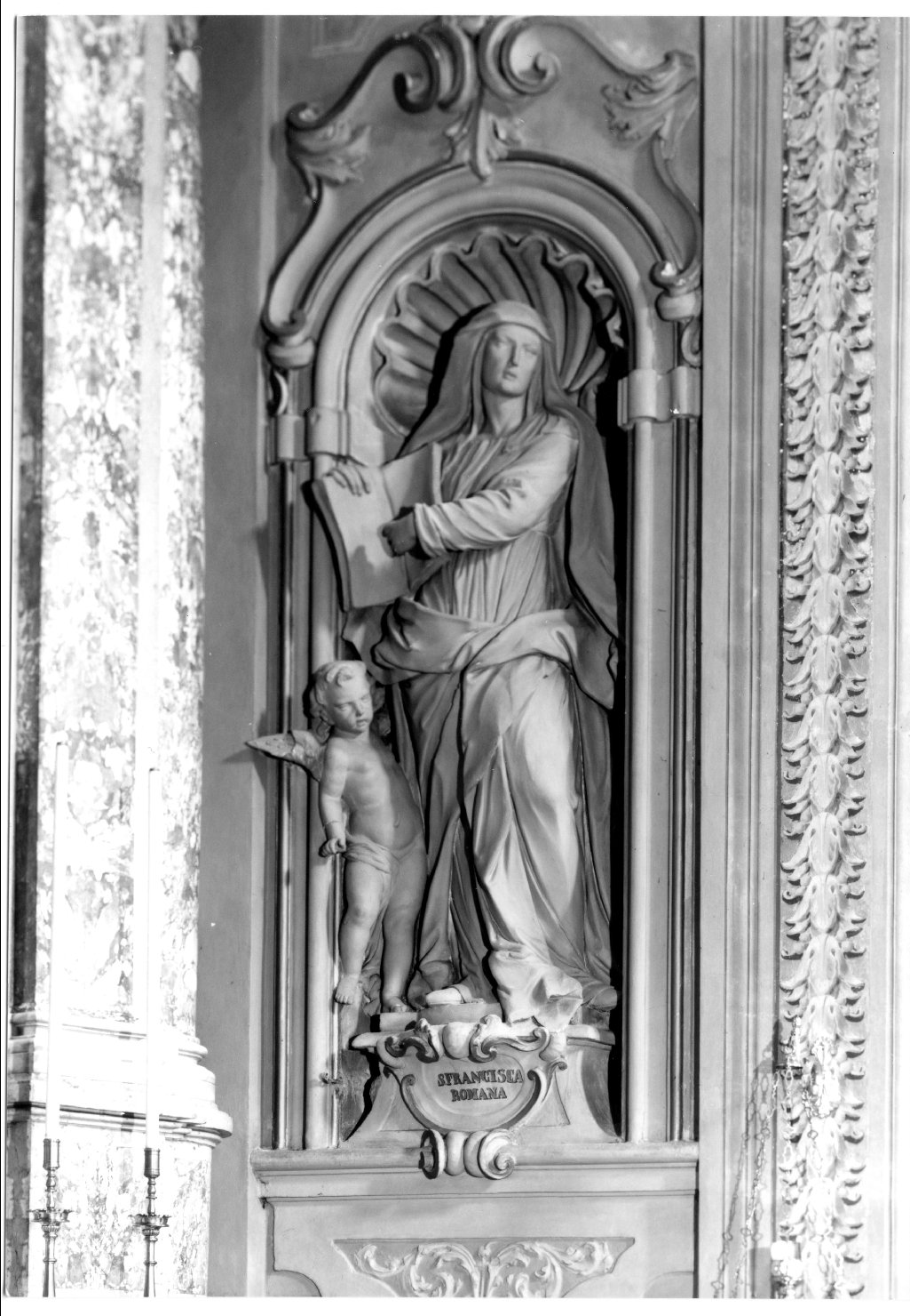 Santa Francesca Romana (statua, elemento d'insieme) di Ferreri Andrea (attribuito) (prima metà sec. XVIII)