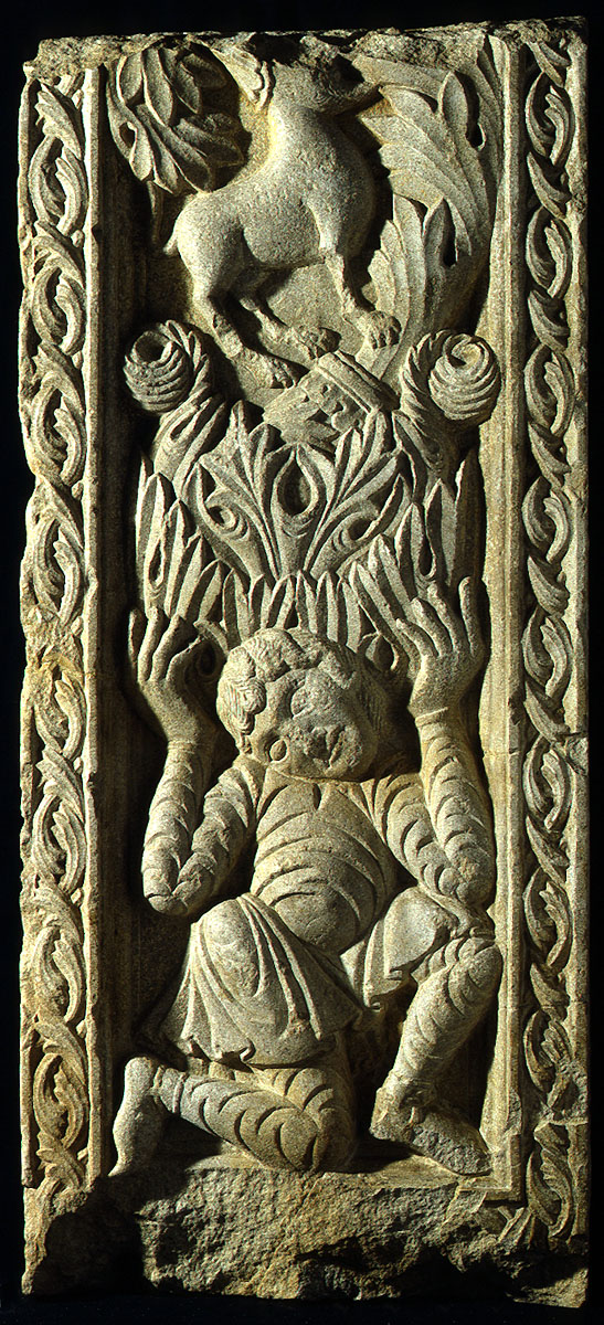 Telamone e tralcio con animale (scultura, frammento) - bottega emiliana (seconda metà sec. XII)