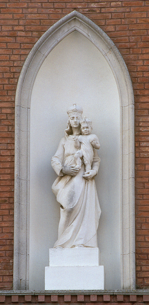 Madonna con Bambino (scultura, elemento d'insieme) - bottega ferrarese (sec. XX)
