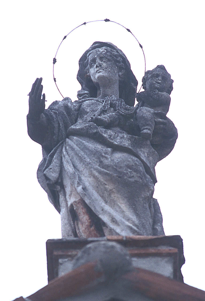 Madonna del Rosario (statua, elemento d'insieme) - ambito ferrarese (primo quarto sec. XVIII)