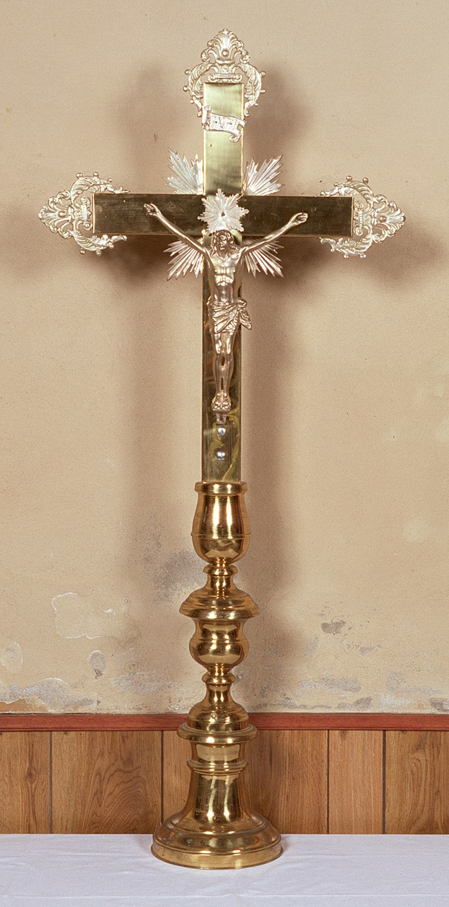 croce d'altare, opera isolata - produzione italiana (sec. XX)