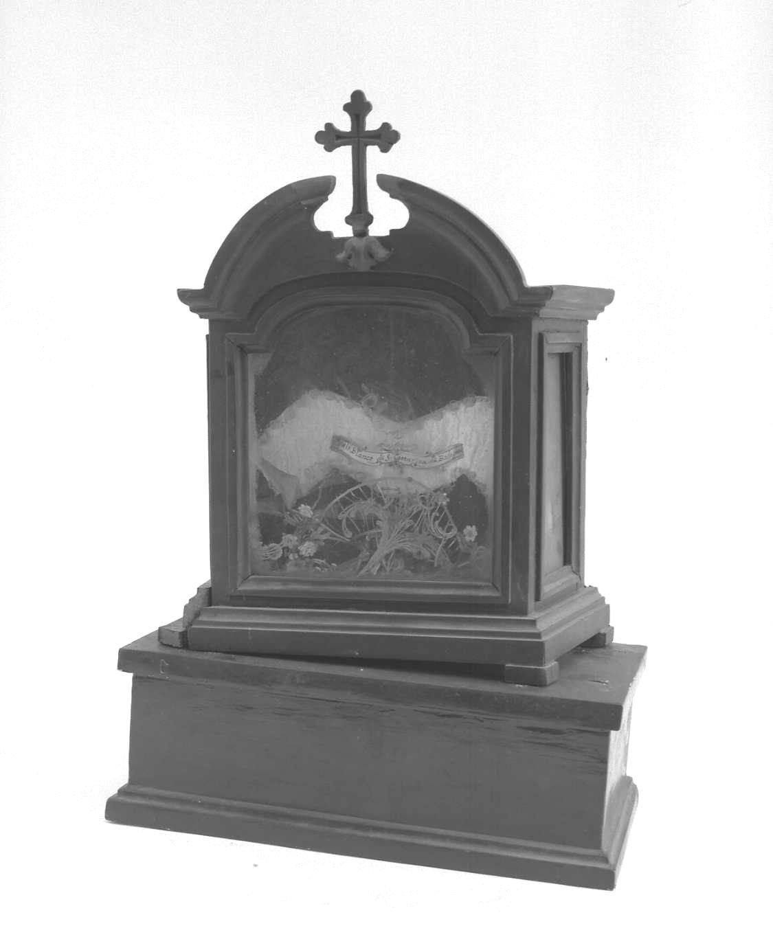reliquiario a teca - a urna - ambito emiliano (metà sec. XIX)
