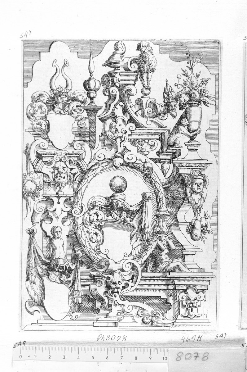 29. Disegno architettonico con grotteschi e stemma in festone ovale (stampa) di Meyer Daniel (sec. XVII)
