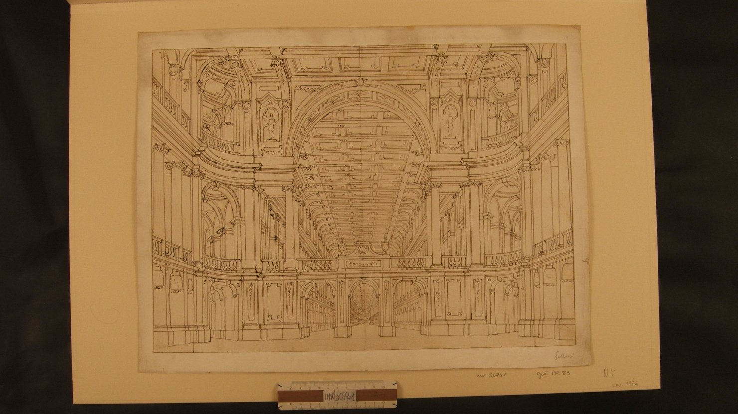 grandioso interno con fughe di gallerie porticate (disegno) di Galliari Giovanni il Giovane (attribuito) (seconda metà sec. XVIII)