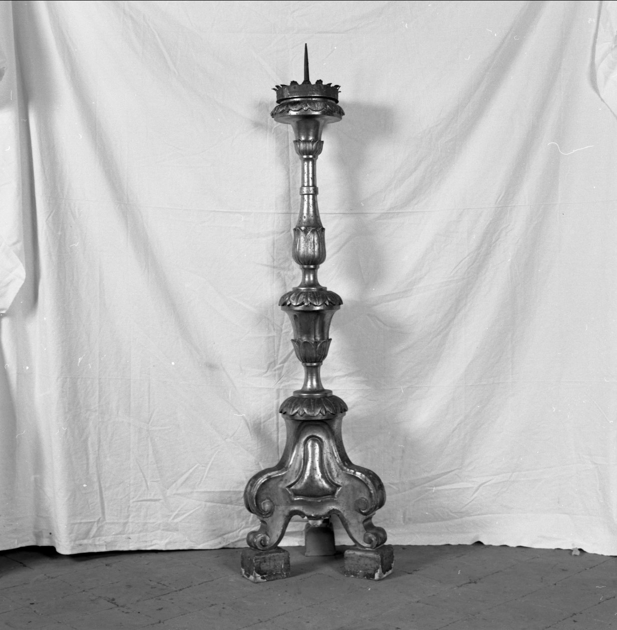 candelabro, serie - manifattura emiliana (sec. XVIII)