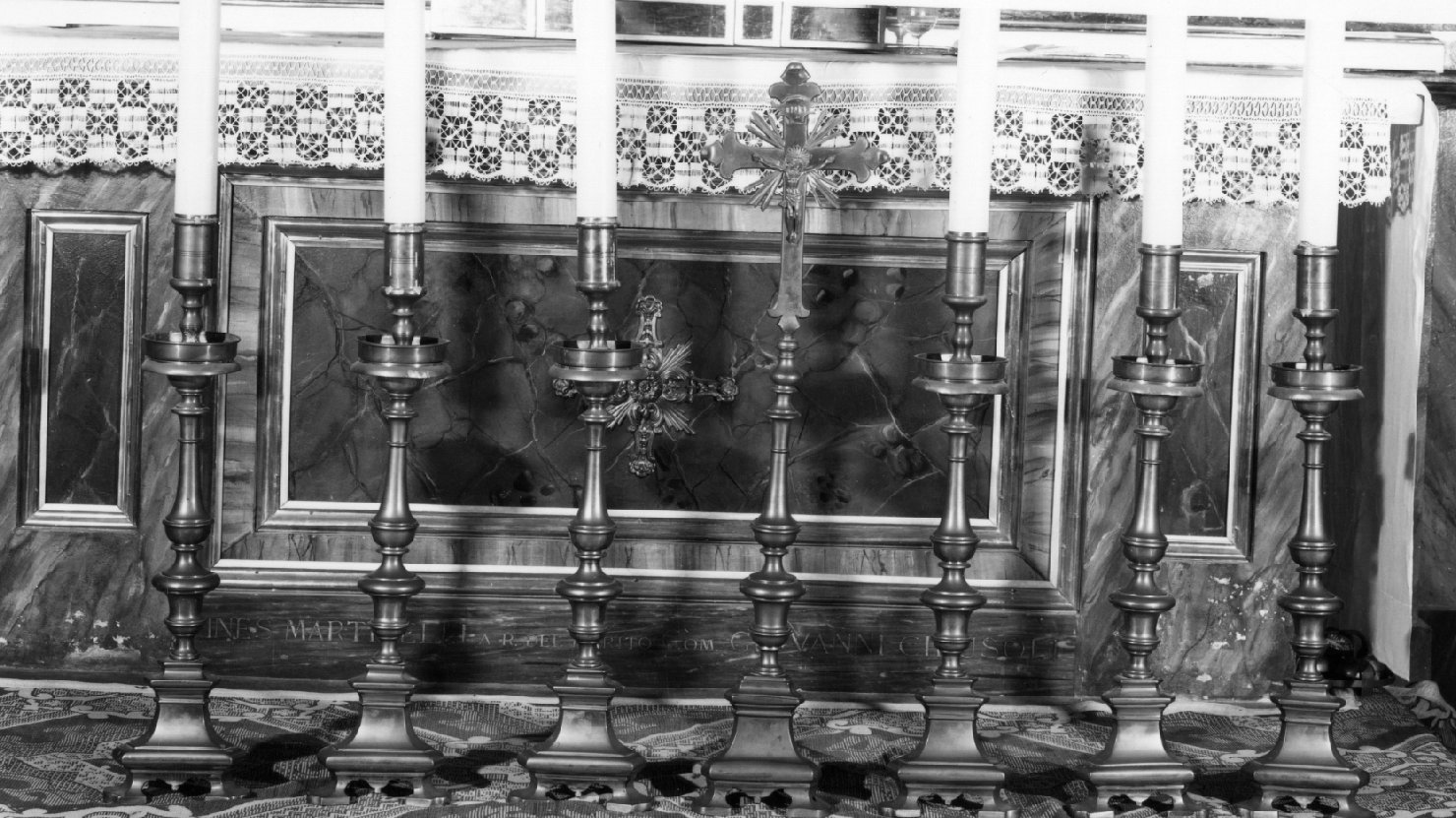 candeliere d'altare, serie - bottega bolognese (sec. XVIII)