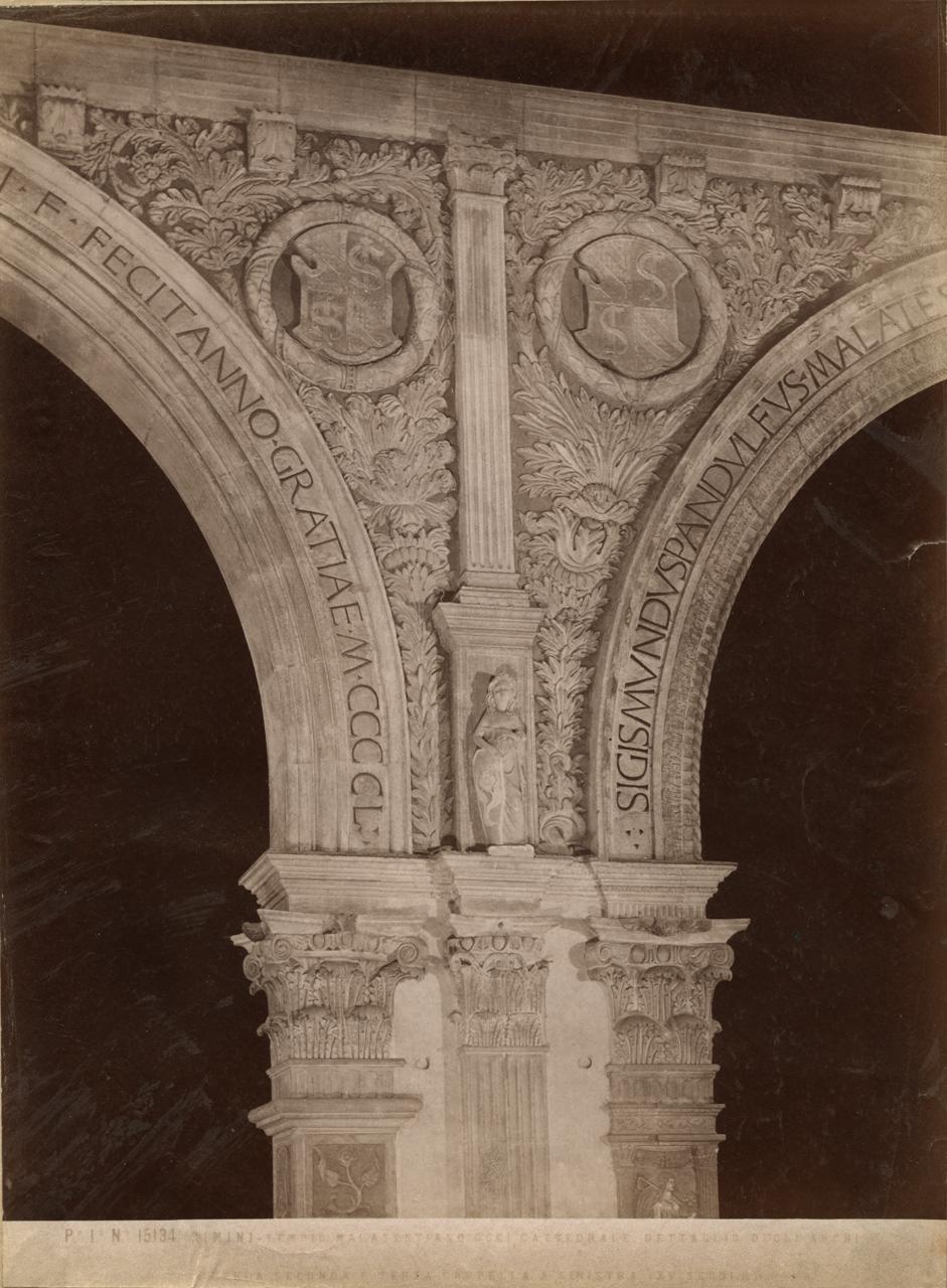 Decorazione plastica - Architetture (positivo) di Agostino di Duccio (e aiuti), Fratelli Alinari (ditta) (XIX)