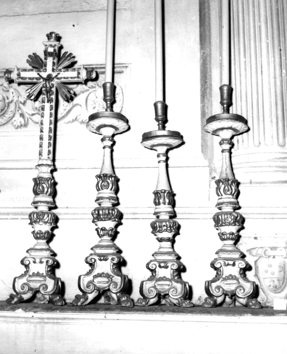 candeliere d'altare, serie - bottega imolese (sec. XVIII)